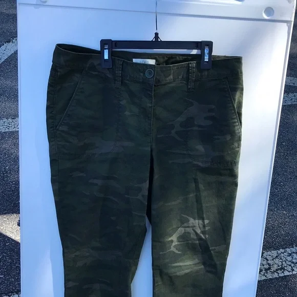Ann Taylor LOFT Julie Olive Green Camo Trousers Pants Button Back Pockets 10 - Picture 11 of 15